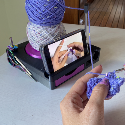 CraftHub All-in-One Yarn Station